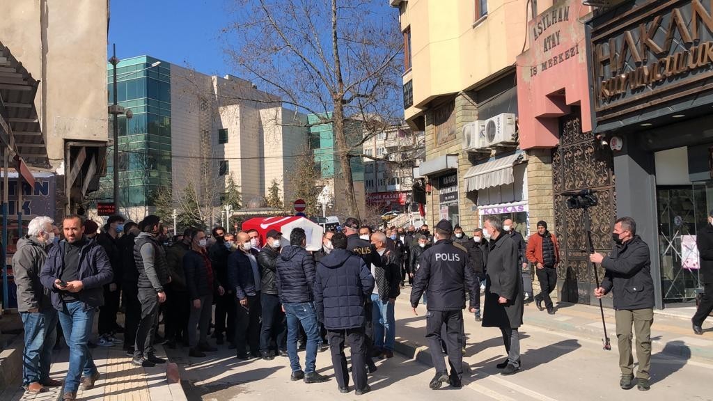 Bursa Emniyet Müdür Yardımcısı Akpınar Gemlik’te toprağa verildi