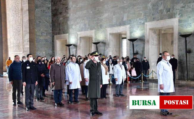 100. Yıl Sağlık Grubu’ndan Anıtkabir’e ziyaret