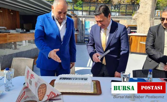 Belediye Başkanı Aras, Sıcak Haber’in yaş gününü kutladı