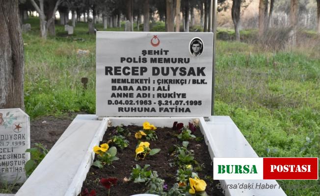 Edremit Belediyesi şehitlerini unutmuyor