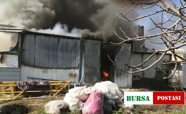 Erdek’te yanan restoran kullanılmaz hale geldi