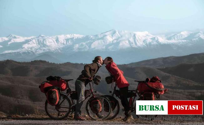 Fransalı çiftten “Van Gölü kirlenmesin, mavi kalsın” mesajı