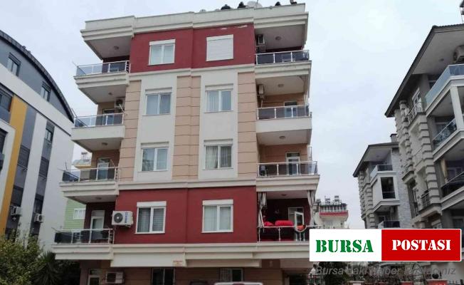 Günısıyı tamir ederken merdivenlerden beton zemine düşerek hayatını kaybetti