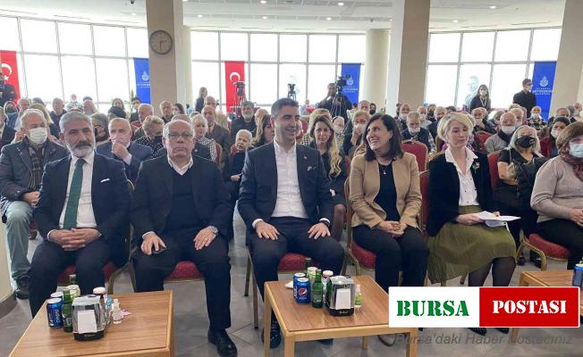 Kartal’da 65 yaş üstü vatandaşa ‘Her Yaşta Dijital’ uygulaması tanıtıldı