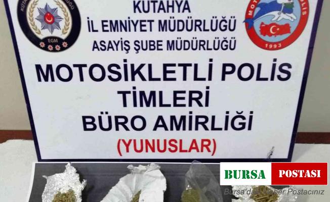 Kütahya’da bir araçta uyuşturucu ele geçirildi