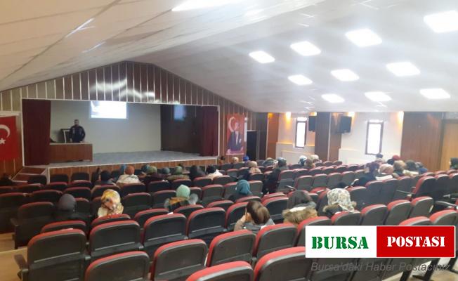 Pazarlar’da, “En İyi Narkotik Polisi Anne” semineri