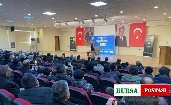 Şehir Konferansları sevilen isimleri ilçelerdeki vatandaşlarla buluşturdu