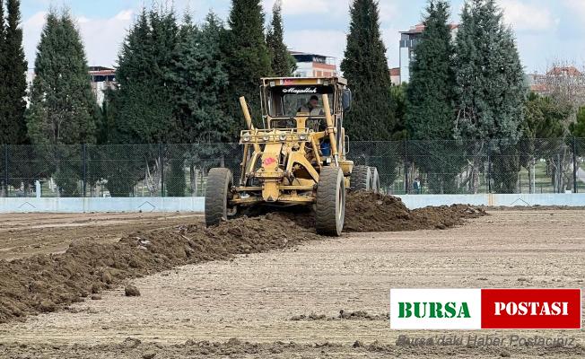 Turgutluspor’un çim sahaları bakıma alındı